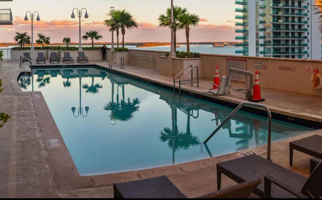 Luxurious 1 Bed • Brickell • Ocean Views Apartamento